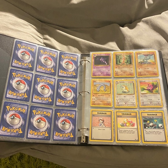 Vintage Pokémon 1st edition binder - Picture 7 of 13